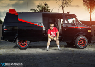 Illustration for article titled Photoshoot with KITT From Knight Rider And The A Team Van